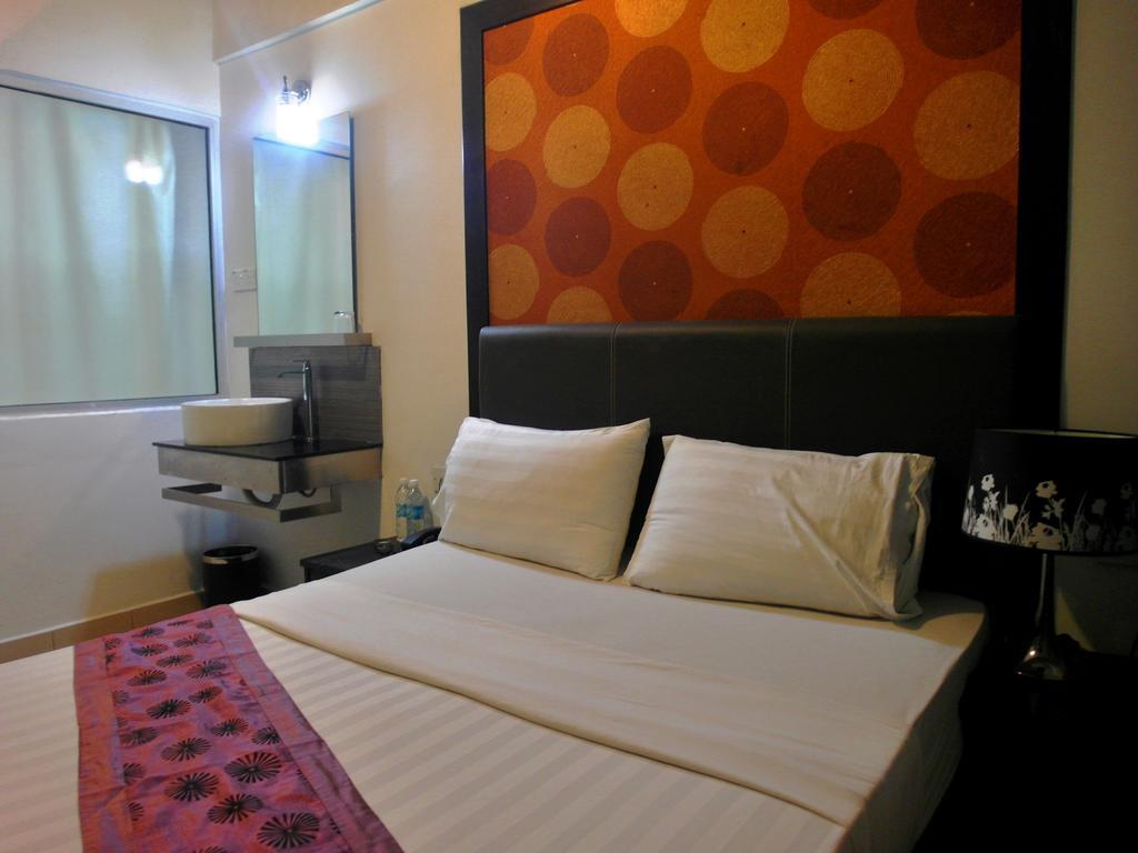 Le Hotel Kota Kinabalu Room photo